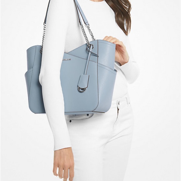 MICHAEL KORS
Jet Set Large Saffiano Leather Shoulder we Tote Bag
PALE BLUE
NWT - Picture 3 of 3